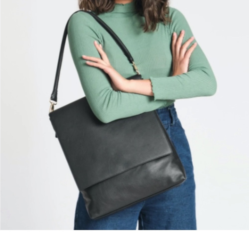 L’autre Sac Rosa Bag Black 3 in 1 Bag Made of Recycled Car Glass